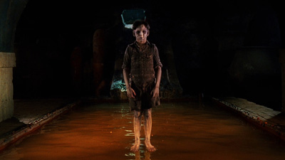 デビルズ・バックボーン［吹］場面写真