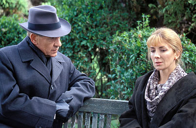 アサイラム／閉鎖病棟［ＰＧ−１２相当］場面写真