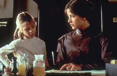 ファイアーライト／情炎の愛［吹］場面写真