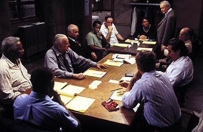 １２人の怒れる男／評決の行方［吹］場面写真