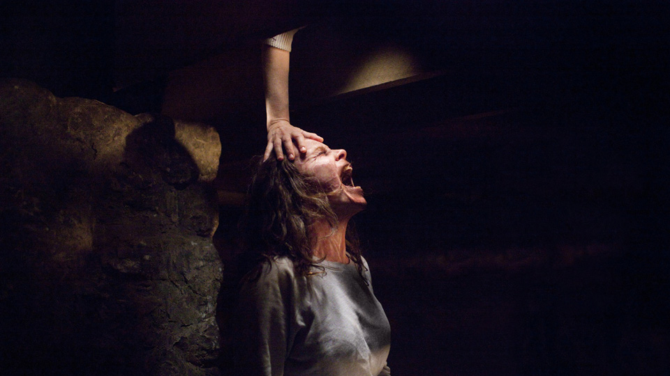 死霊館［吹］場面写真