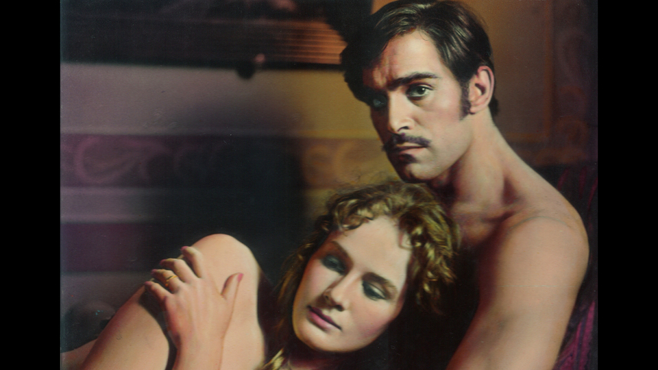 沈黙の官能場面写真