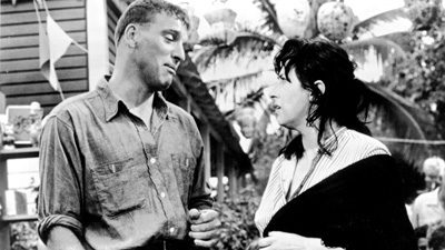 バラの刺青場面写真