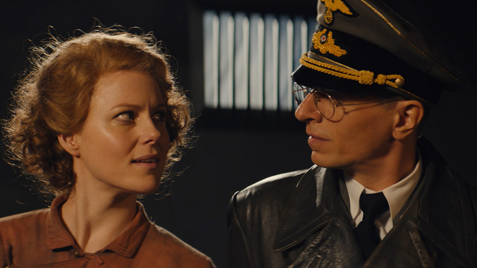 ソニア ナチスの女スパイ場面写真