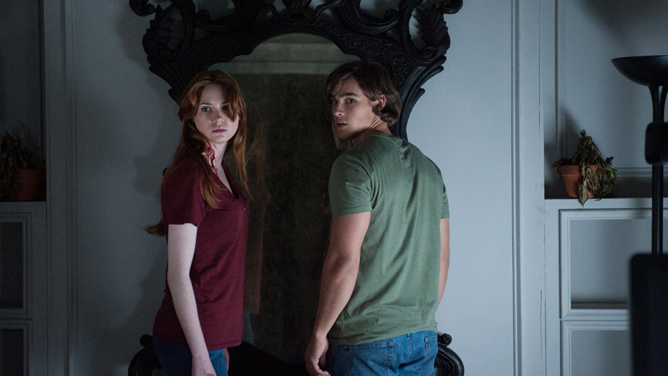 オキュラス／怨霊鏡場面写真