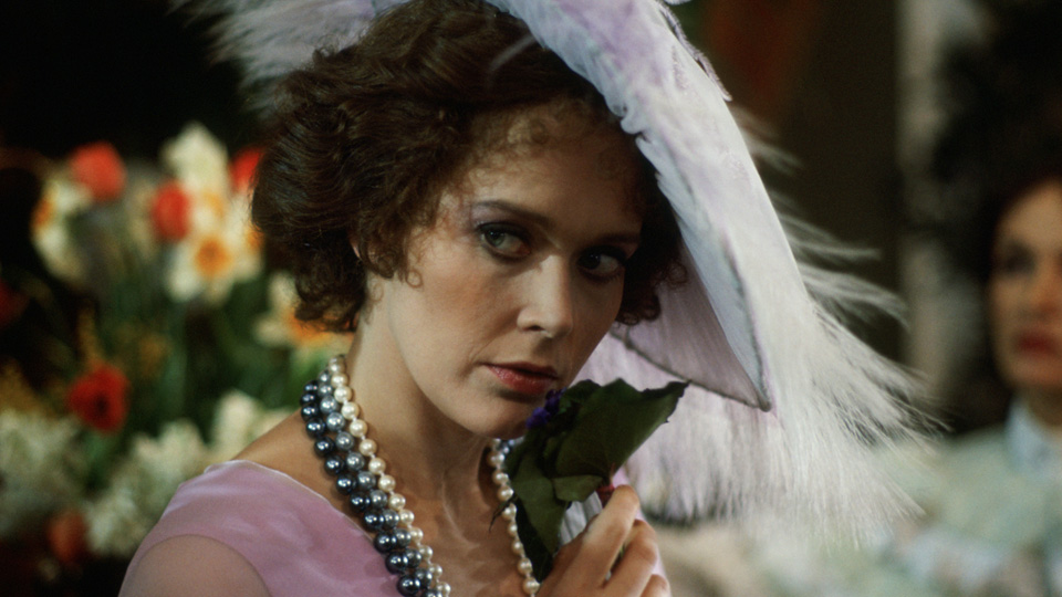 魔性の女スパイ場面写真