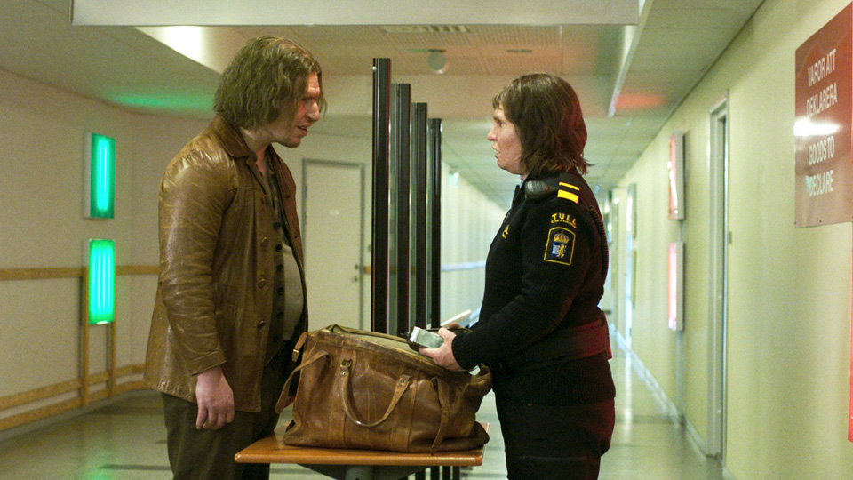 ボーダー　二つの世界［Ｒ１５＋指定版］場面写真