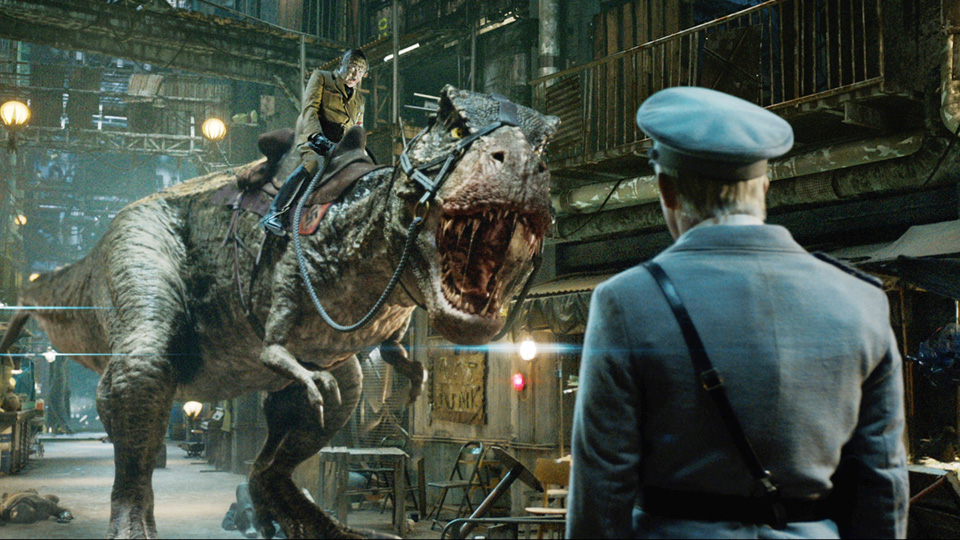 アイアン・スカイ 第三帝国の逆襲場面写真