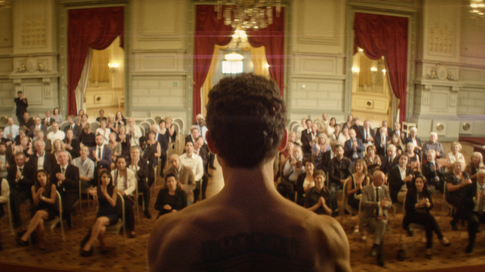 皮膚を売った男場面写真