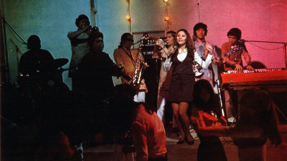 裸でだっこ場面写真