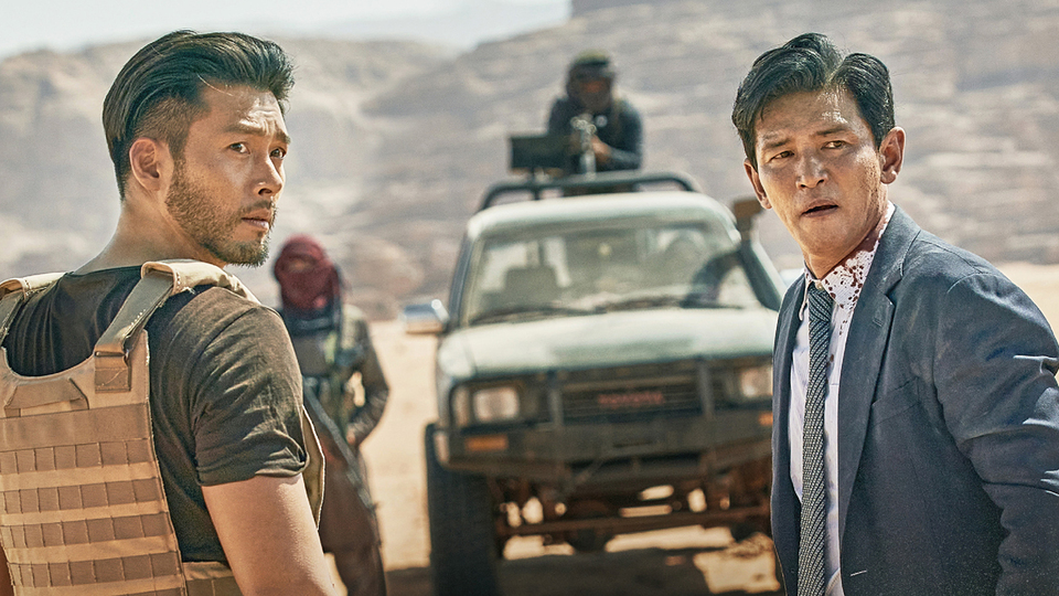 極限境界線 救出までの18日間場面写真