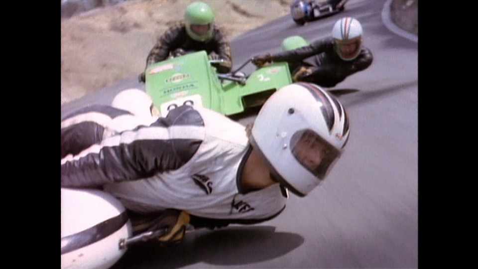 爆走!サイドカーレーサー場面写真