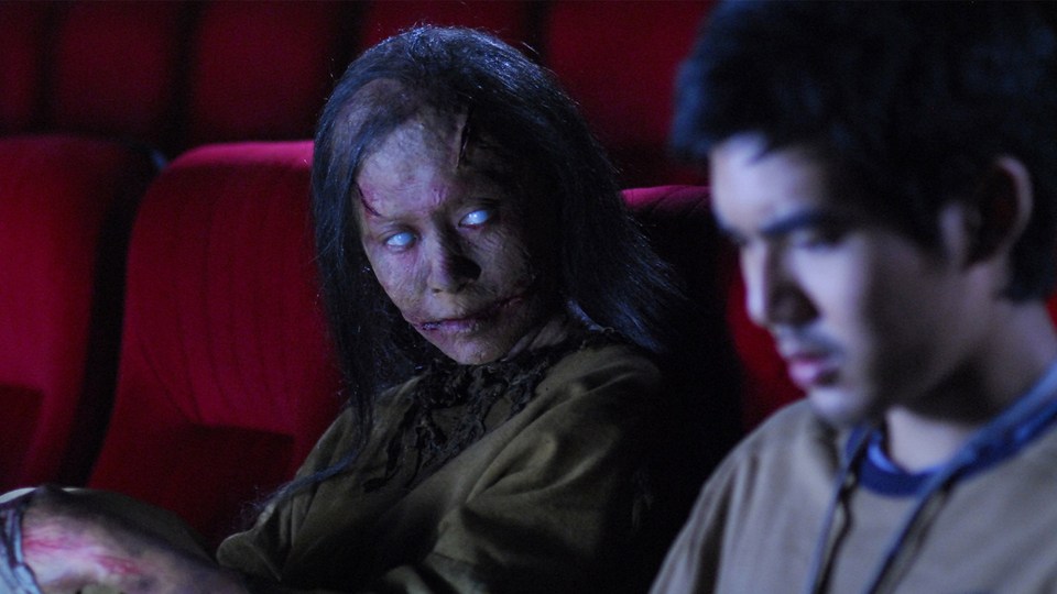 カミングスーン場面写真