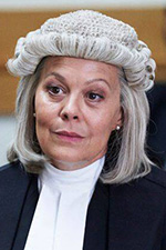 プソニア・ウッドリー,ヘレン・マックロリー