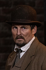 トーマス・ニードリング,アンソニー・フラナガン,青山穣