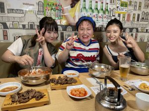 8/7(日)ViVi専属モデルの古畑星夏が、バービーと本田望結とZ世代の”今“を知るための新大久保巡り♪