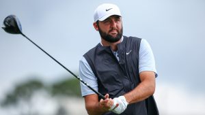 S.シェフラーが5打差つけ暫定首位　RBCヘリテージは月曜決着に